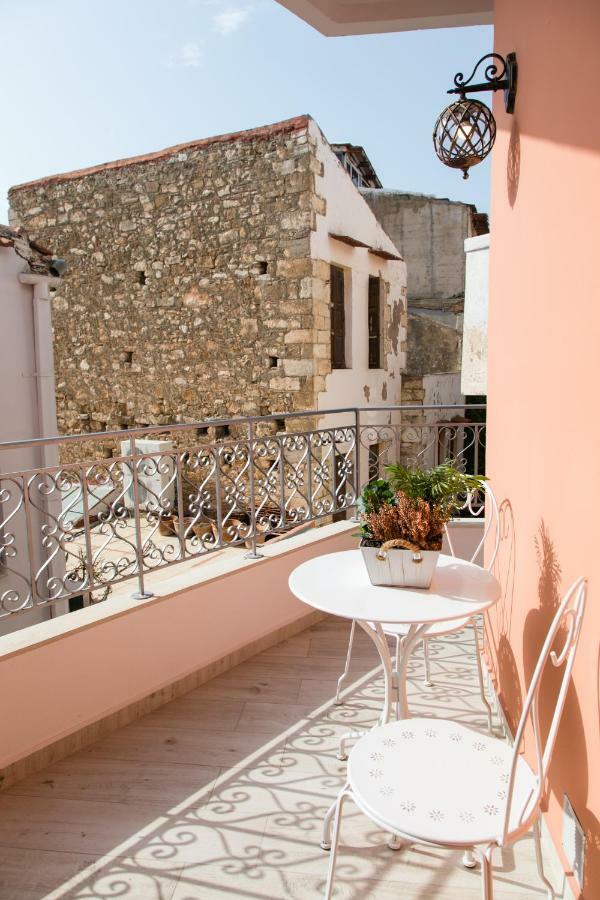 Jacuzzi Suite In The Heart Of Oldtown Ретимно Экстерьер фото